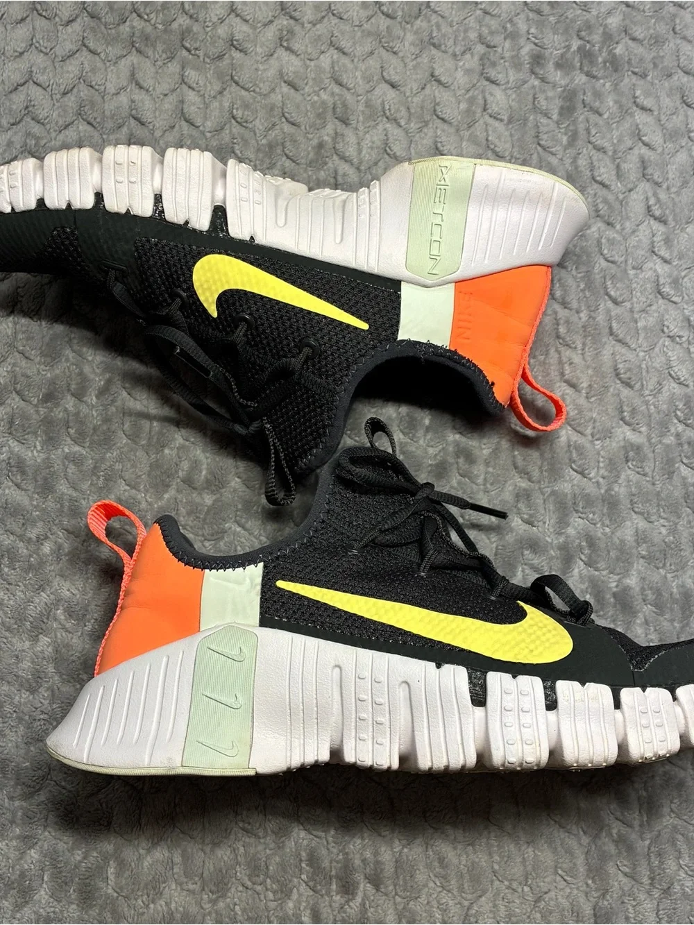 Nike Metcon Black Sneakers with Yellow Swoosh and Orange Heel woman’s size 8.5
